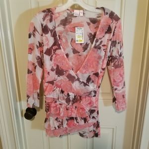 NWT Johnny Heaven top. Size Large.